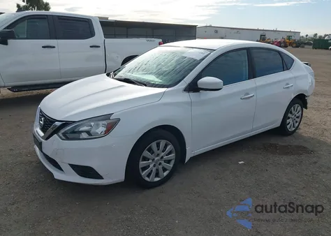 2017 Nissan Sentra S z USA, uszkodzony, nr VIN 3N1AB7AP1HY229729